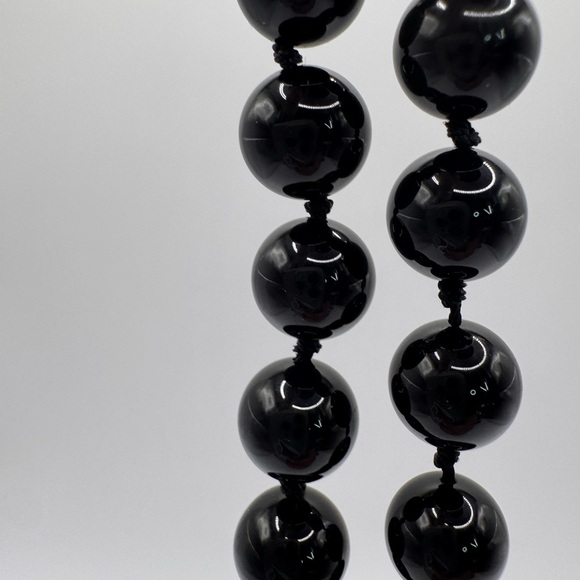 Vintage Hand-knotted Black Onyx Necklace | Polished Gemstone Beads| Classic - Picture 7 of 9